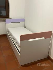 Letto con contenitore e materasso
