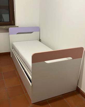Letto con contenitore e materasso