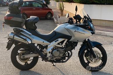 Suzuki V Strom DL 650 - 2004