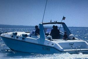 Barca con due motori mercruiser da 450 cv cadauno