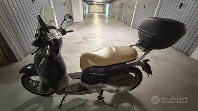 scooter scarabeo 200