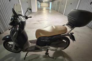 scooter scarabeo 200