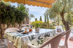Bilocale con terrazzo privato