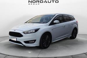 Ford Focus 3nd serie 1.5 TDCi 120 CV Start&St...