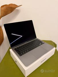 MacBook Air 13”
