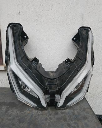Faro Honda Forza 350 del 2025