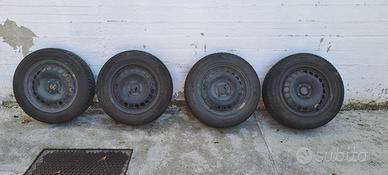gomme invernali auto con cerchi