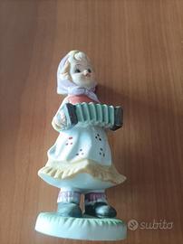 Statuetta vintage in porcellana