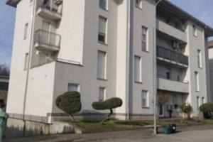 Immobile in asta di 117 m² con 5 locali e box auto