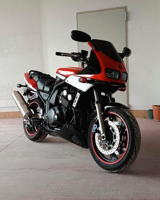Yamaha Fazer 600