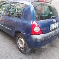 Renault clio van gasolio