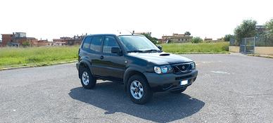 NISSAN TERRANO II (autovettura)