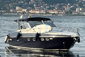 Natante di 12 mt Mochi iperion 37