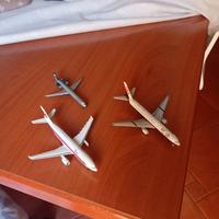 Set composto da 3 modellini aereo in metallo