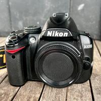 Nikon D3000 Fotocamera Reflex Digitale 10,2MP DSLR