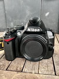 Nikon D3000 Fotocamera Reflex Digitale 10,2MP DSLR