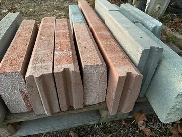 Cordoli di cemento 20 cm altezza