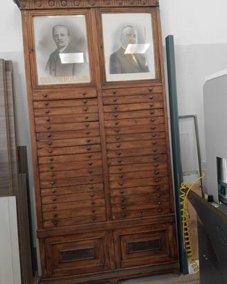 Mobile archivio antico fine 800