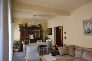 Terratetto ristrutturato indipendente con resede