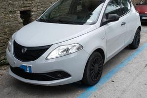 Lancia Ypsilon Hybrid