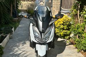 Honda Forza 350 DeLuxe