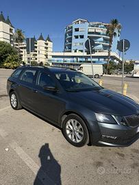 Skoda Octavia 1.6 115cv