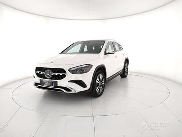 MERCEDES-BENZ GLA 200 Progressive Advanced Plus au