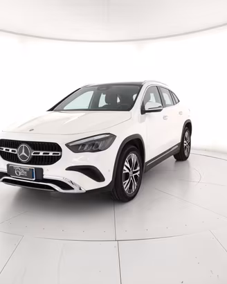 MERCEDES-BENZ GLA 200 Progressive Advanced Plus au