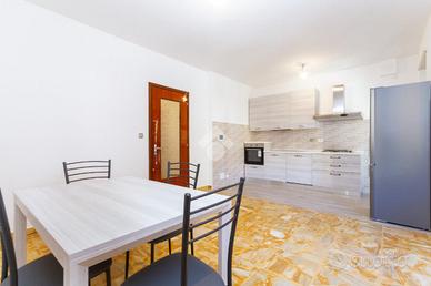 3 LOCALI A TORRE PELLICE