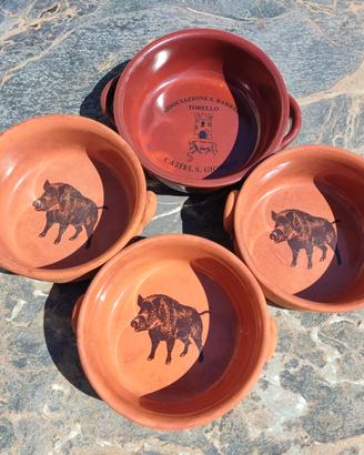 Tegamini in terracotta con manici e illustrazioni