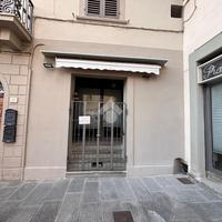 NEGOZIO A SAN GIOVANNI VALDARNO