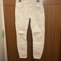 Jeans bianco strappato skinny ZARA