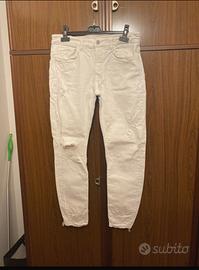 Jeans bianco strappato skinny ZARA