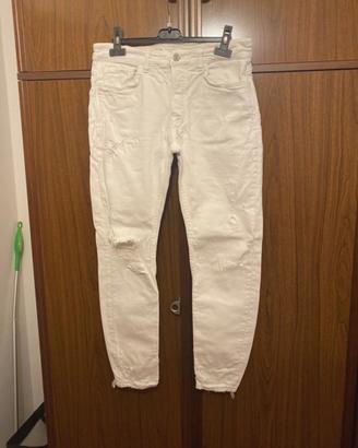 Jeans bianco strappato skinny ZARA
