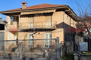 Villa bifamiliare Villar Perosa