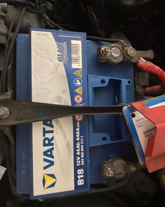Batteria Varta B18 12V 44Ah 440A