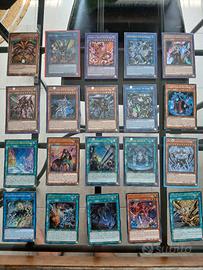 set di carte yu-gi-oh 