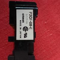 TERMINALE OMRON P2CF-08-E PER RELE'