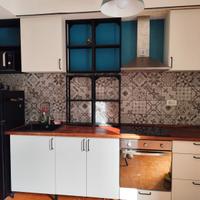 Cucina con Elettodomestici