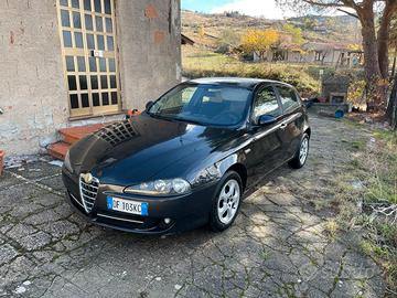 Alfa Romeo 147 1.9 JTDm Diesel - 5 porte - nero
