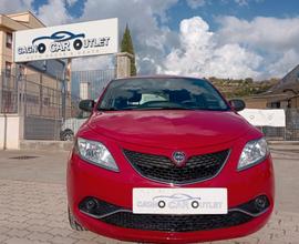 Lancia Ypsilon 1.2 69 CV 5 porte Silver