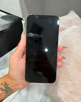 I phone 16 pro max