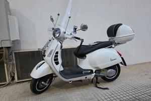 Vespa GTS 300