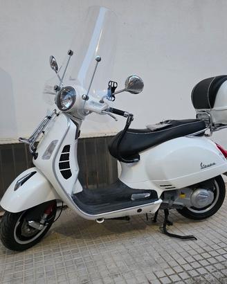 Vespa GTS 300