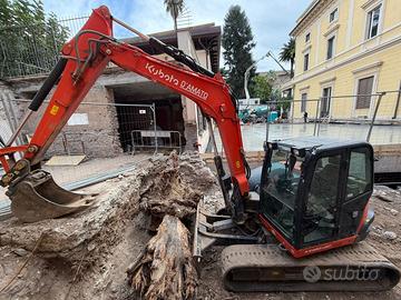 Escvatore midi kubota kx080-4a2