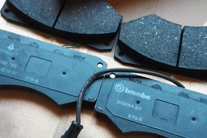 pastiglie anteriori BREMBO per iveco Daily