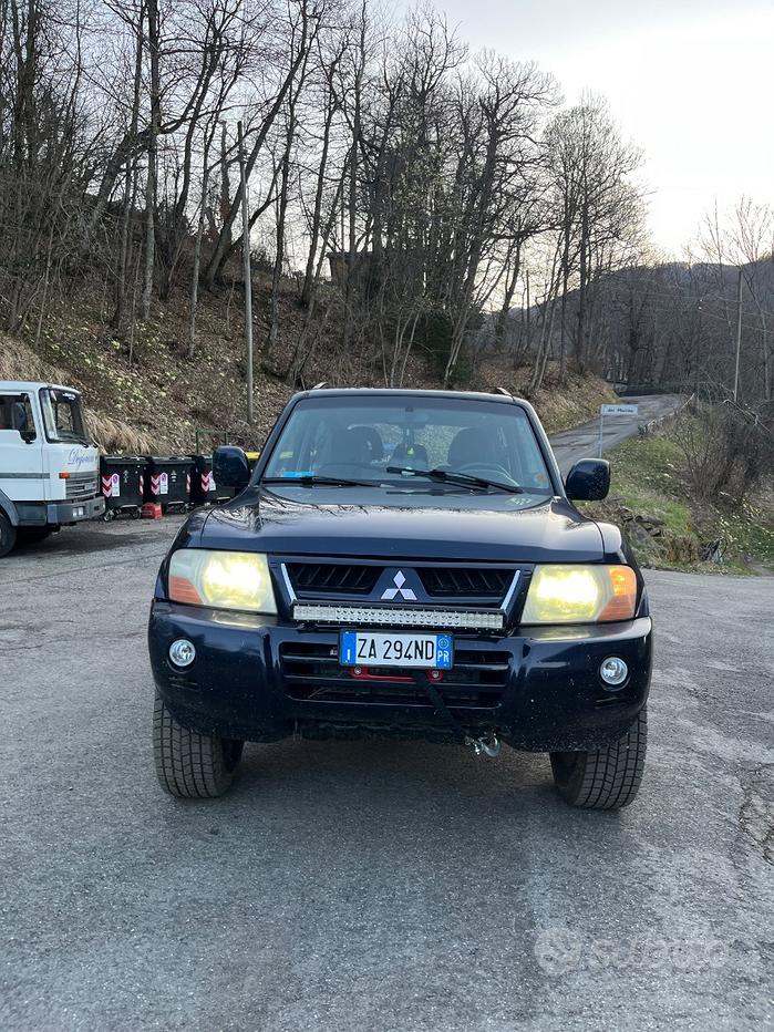 MITSUBISHI Pajero (2000-2007)