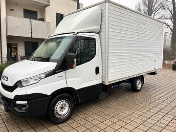 Iveco daily 35 s14 furgone in lega metano