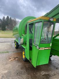 carro miscelatore semovente
