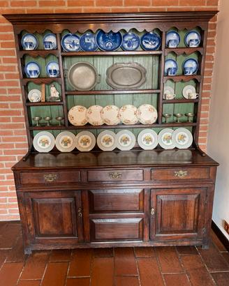 Antica credenza piattava inglese 700